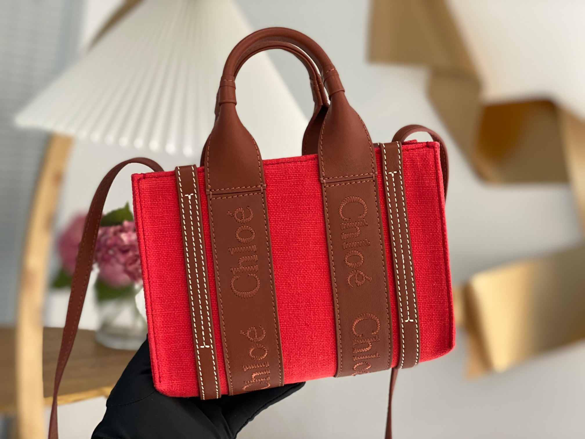 Chloe Mini Woody Tote Bag In Linen